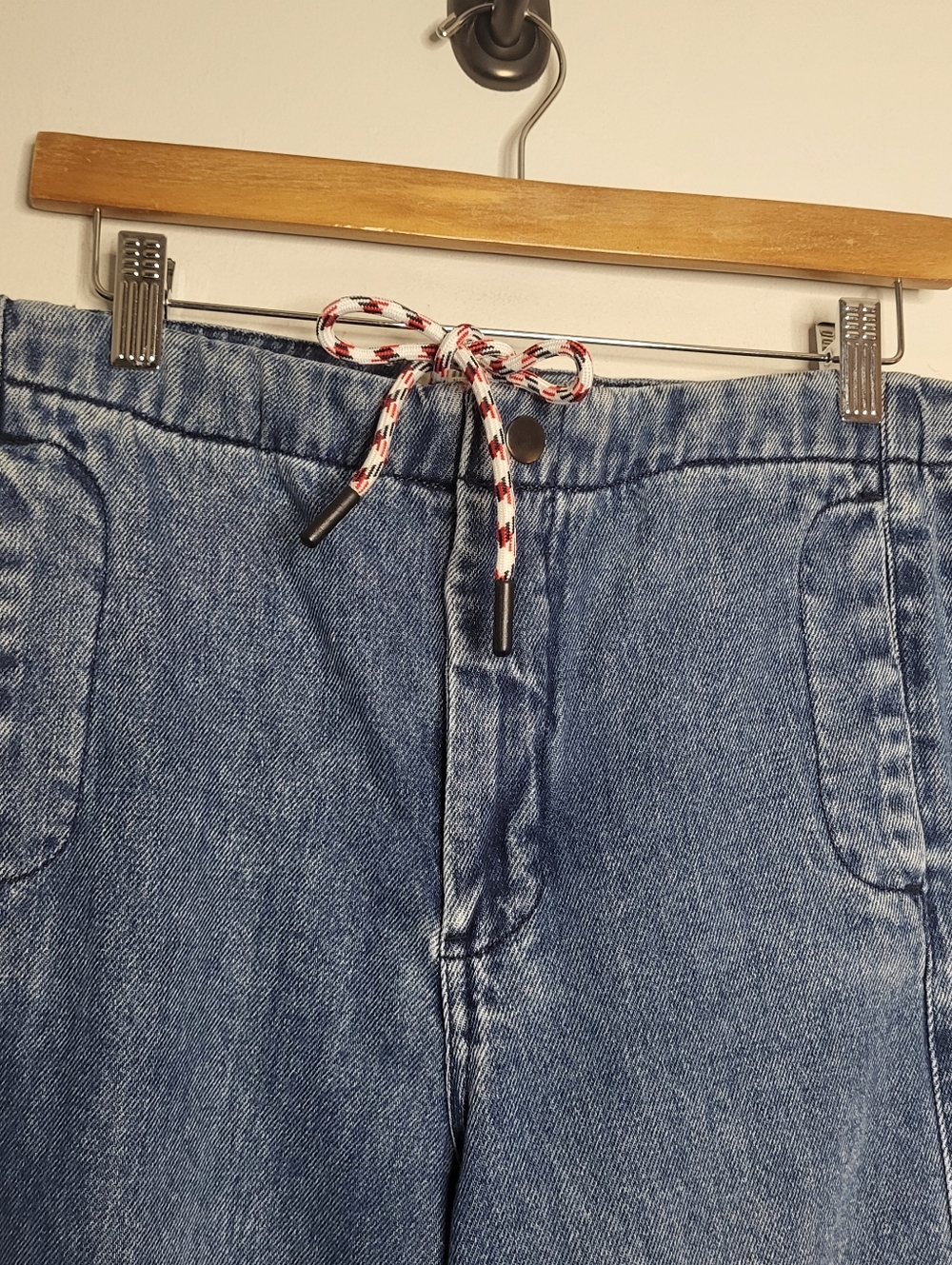 Pilcro Wide-Leg Jeans in Medium Blue - Picture 4 of 16